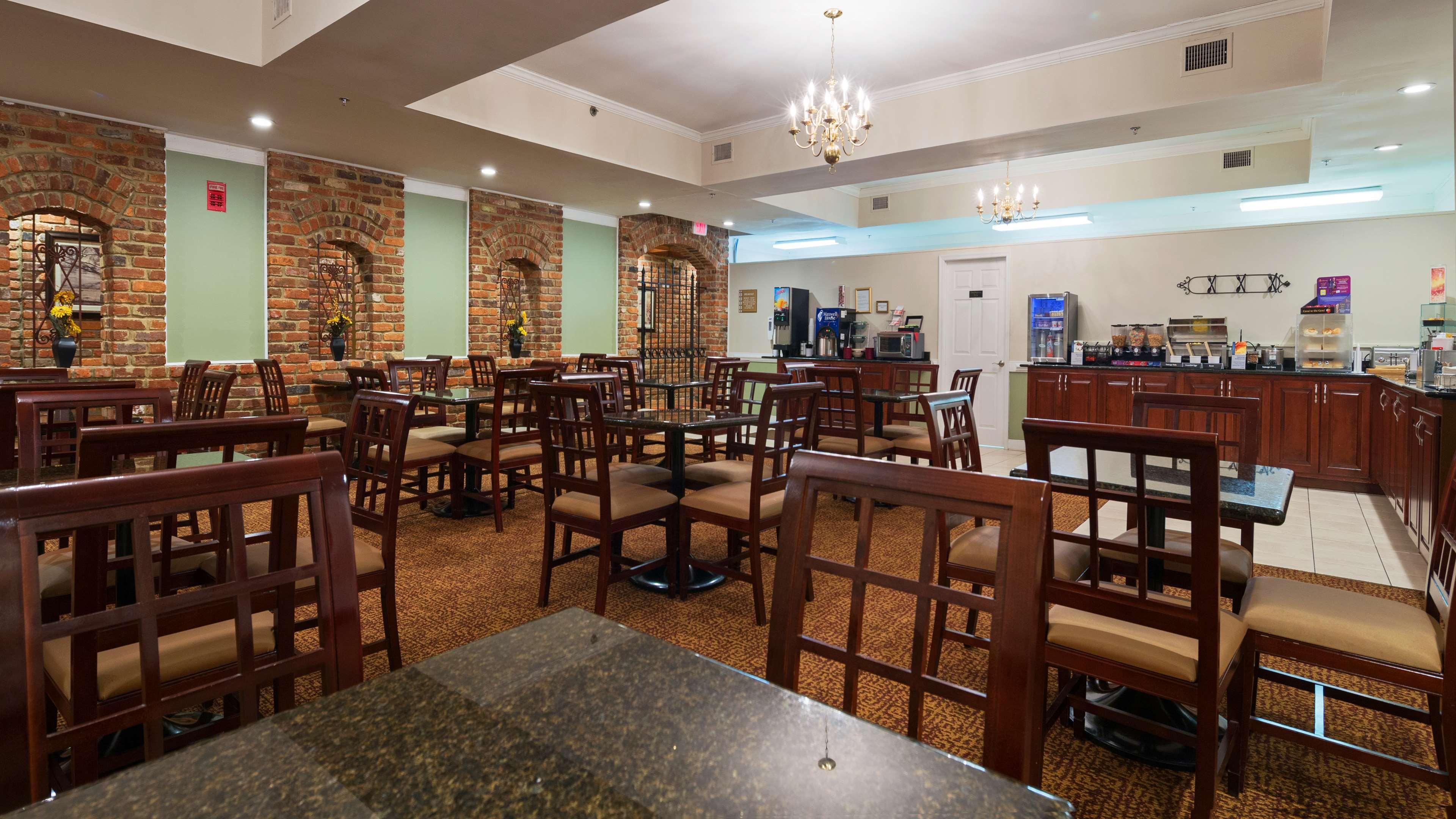 Best Western Plus Governor'S Inn Richmond Midlothian Exteriér fotografie